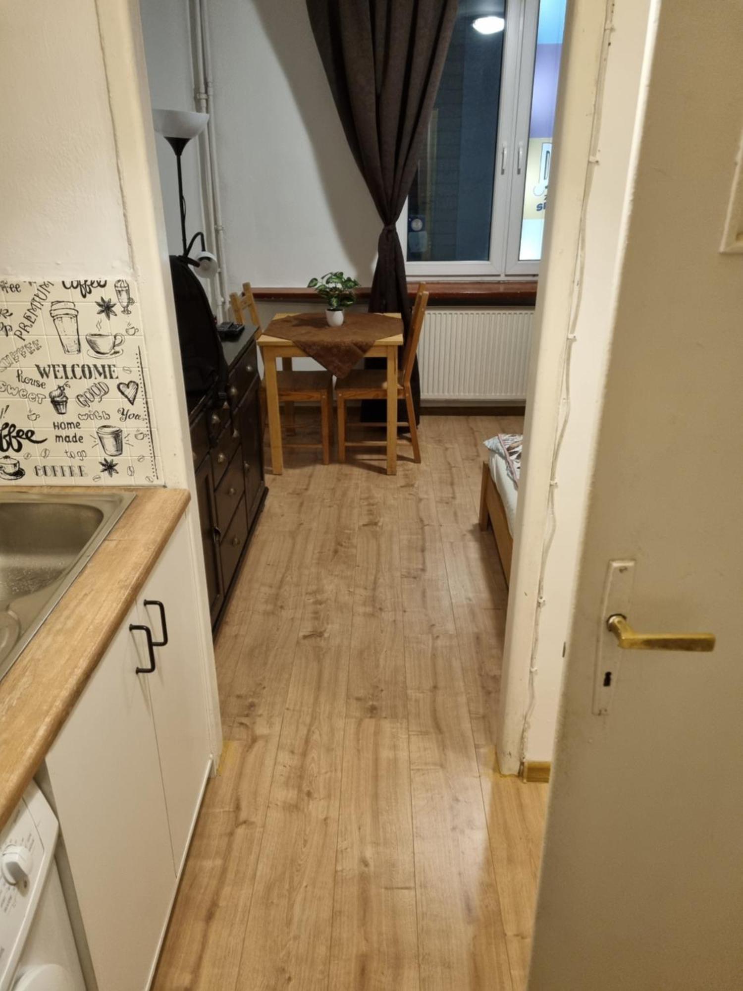 Kwatera Na Wspolnej Warszawa Exteriör bild